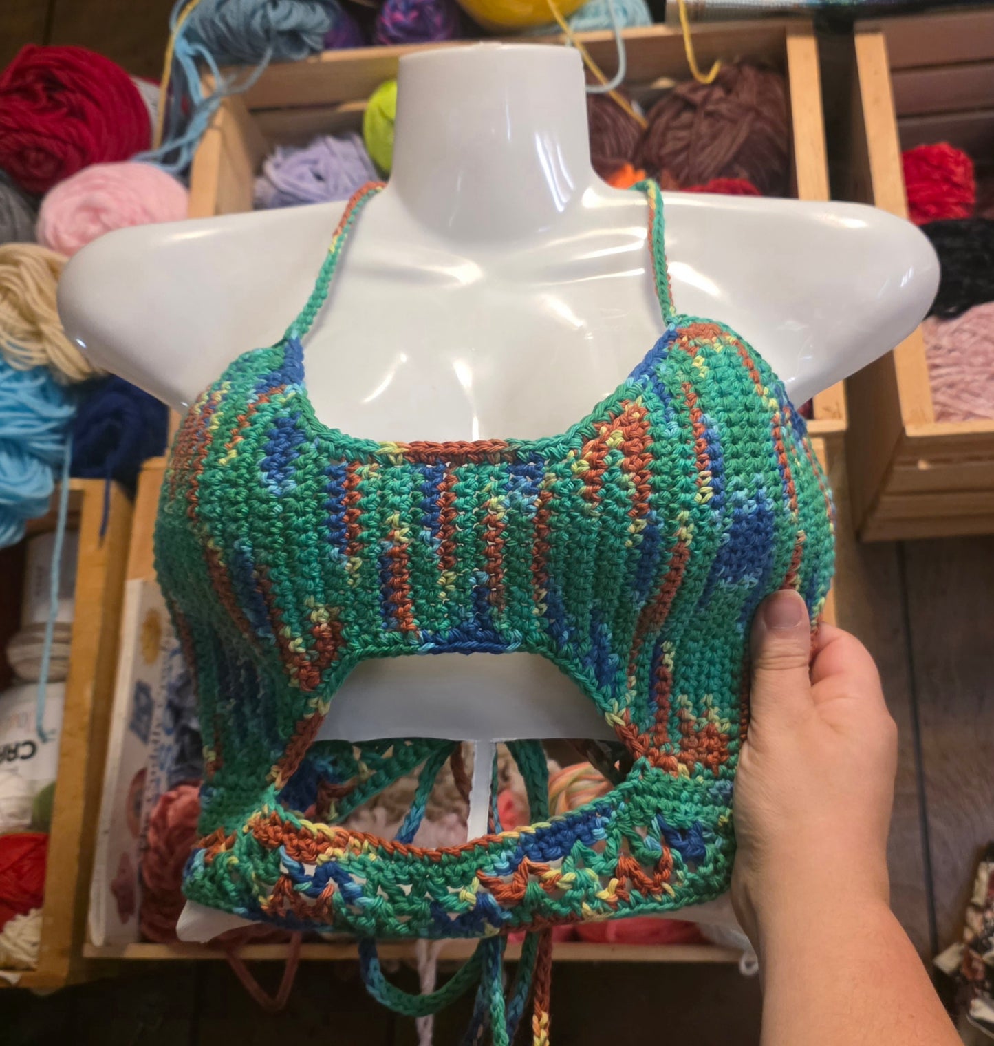 L Sneakapeek Top - Psychedelic
